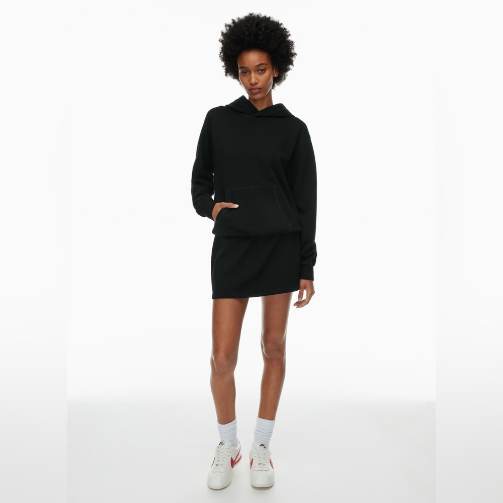Aritzia Sweatfleece
Airy Terry Perfect Banded Micro Skirt - Picture 4 of 10